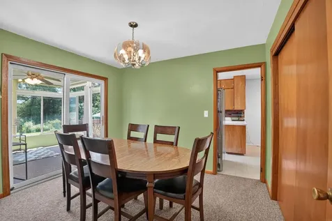 2525 Saratoga Waterloo IA 50702