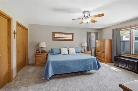 2208 Oxford Lane Cedar Falls IA 50613