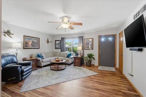 2208 Oxford Lane Cedar Falls IA 50613