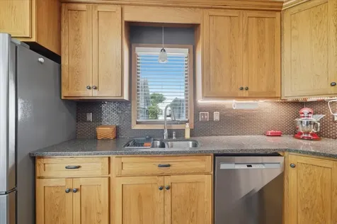 2208 Oxford Lane Cedar Falls IA 50613