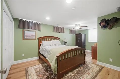 2208 Oxford Lane Cedar Falls IA 50613