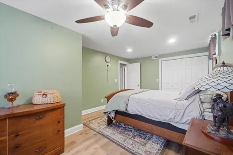 2208 Oxford Lane Cedar Falls IA 50613