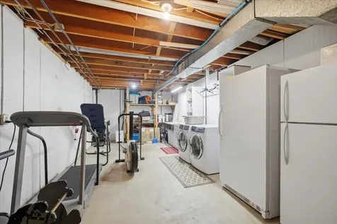 2208 Oxford Lane Cedar Falls IA 50613