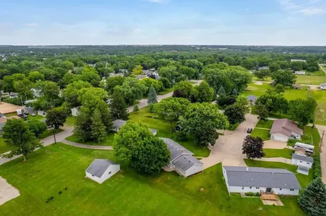 2 Riden Circle Charles City IA 50616