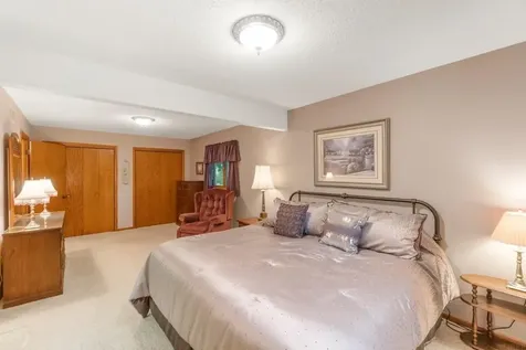 2 Riden Circle Charles City IA 50616