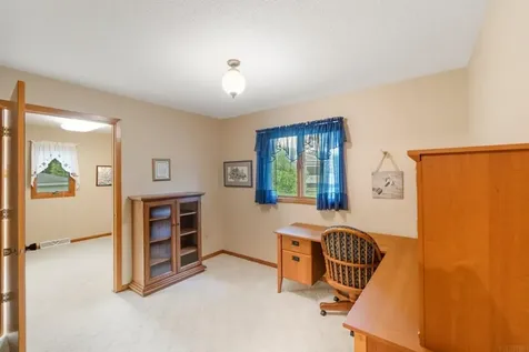 2 Riden Circle Charles City IA 50616