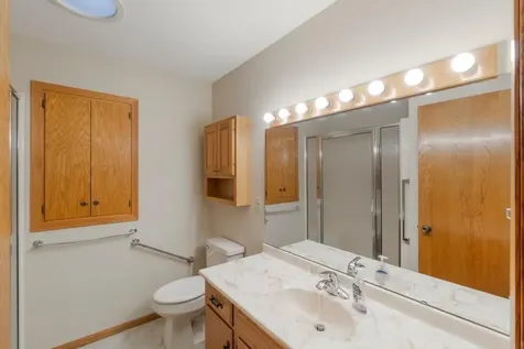 2 Riden Circle Charles City IA 50616