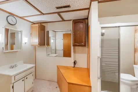 2 Riden Circle Charles City IA 50616