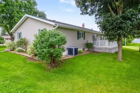 2 Riden Circle Charles City IA 50616