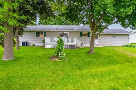 2 Riden Circle Charles City IA 50616