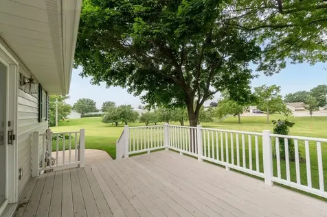 2 Riden Circle Charles City IA 50616