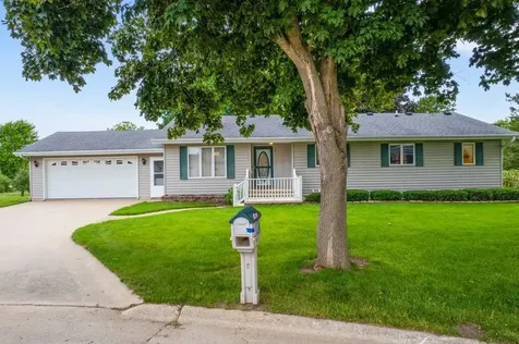2 Riden Circle Charles City IA 50616