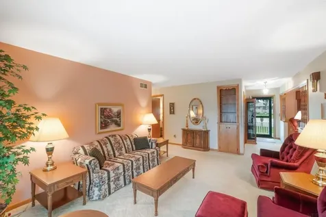 2 Riden Circle Charles City IA 50616