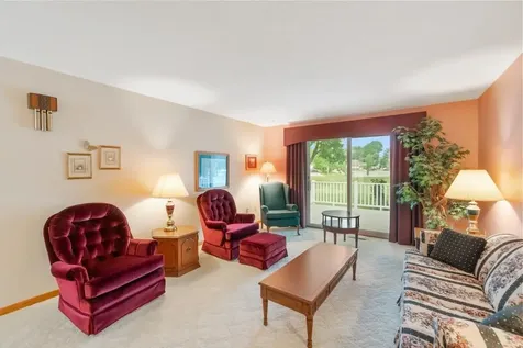 2 Riden Circle Charles City IA 50616