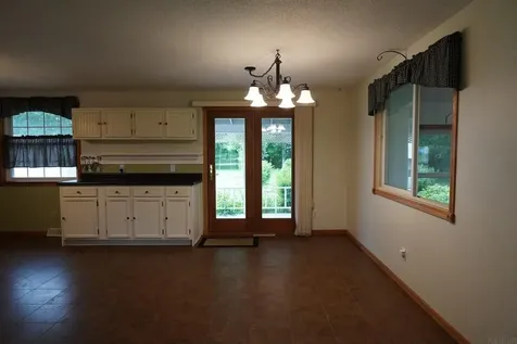 1947 Underwood Avenue Charles City IA 50616