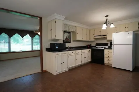 1947 Underwood Avenue Charles City IA 50616