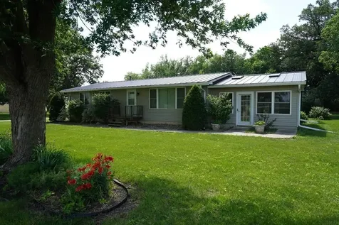 1947 Underwood Avenue Charles City IA 50616