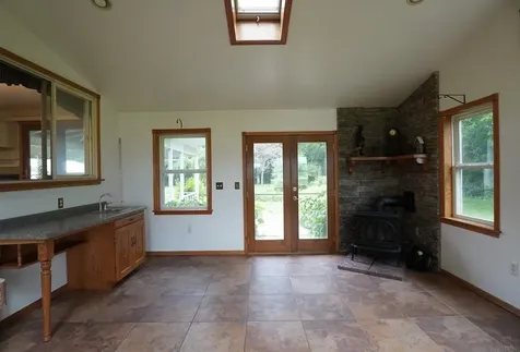 1947 Underwood Avenue Charles City IA 50616