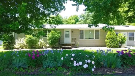 1947 Underwood Avenue Charles City IA 50616