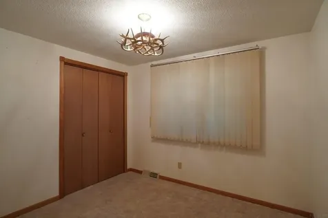 1947 Underwood Avenue Charles City IA 50616