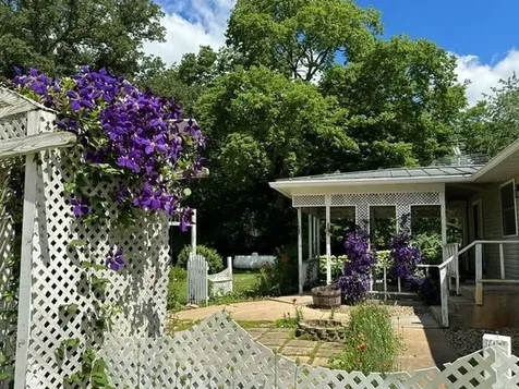1947 Underwood Avenue Charles City IA 50616