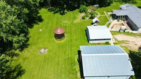 1947 Underwood Avenue Charles City IA 50616