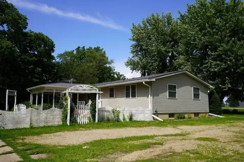 1947 Underwood Avenue Charles City IA 50616