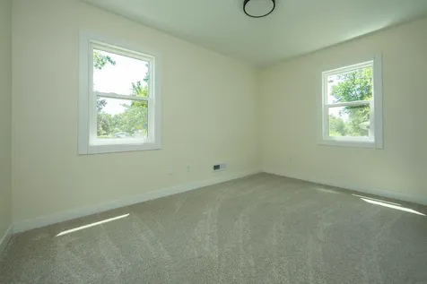 2013 Maplewood Drive Cedar Falls IA 50613