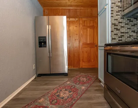 1043 Independence Avenue Waterloo IA 50703