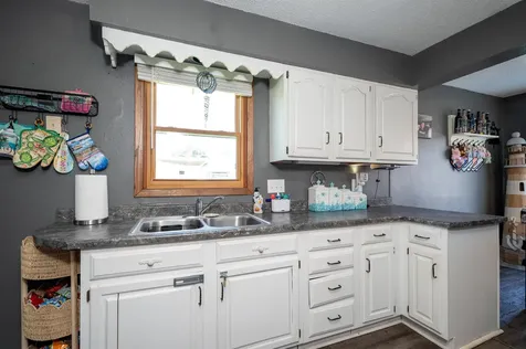 214 1st Street Keystone IA 52249
