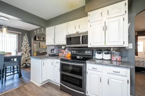 214 1st Street Keystone IA 52249