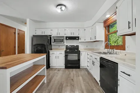 455 Tannin Court Dubuque IA 52003