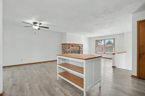 455 Tannin Court Dubuque IA 52003