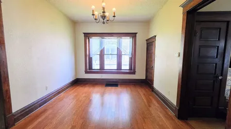 415 Cutler Waterloo IA 50703