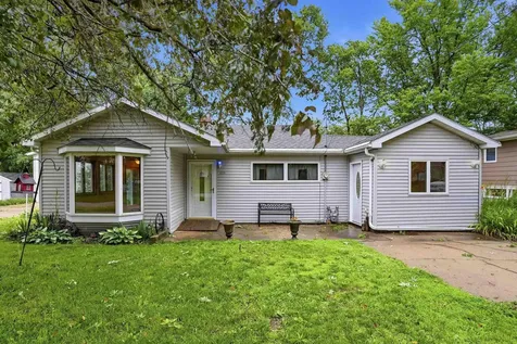 1219 Western Avenue Cedar Falls IA 50613