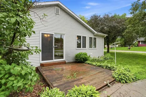 1219 Western Avenue Cedar Falls IA 50613
