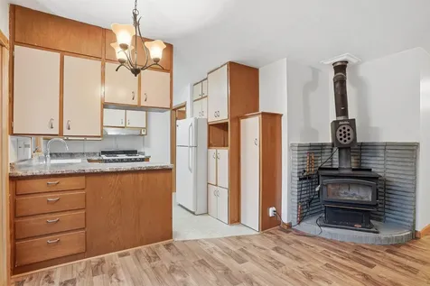 1219 Western Avenue Cedar Falls IA 50613