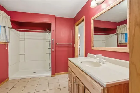 1219 Western Avenue Cedar Falls IA 50613