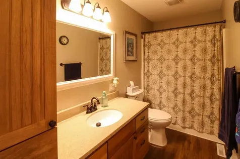 1301 1st Street Grundy Center IA 50638
