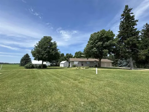 272 Wren Avenue Ackley IA 50601