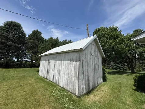 272 Wren Avenue Ackley IA 50601