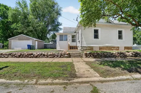 499 Columbia Street Waterloo IA 50703