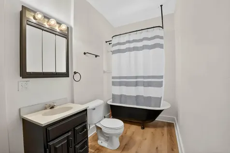 499 Columbia Street Waterloo IA 50703