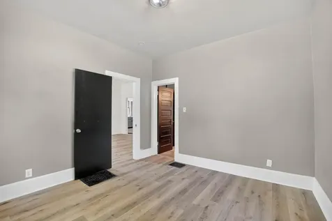 499 Columbia Street Waterloo IA 50703
