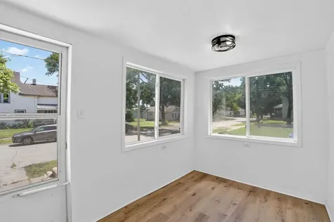 499 Columbia Street Waterloo IA 50703
