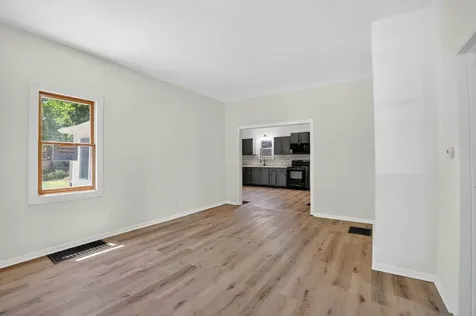 499 Columbia Street Waterloo IA 50703