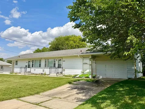 1043-1045 Minnesota Street Waterloo IA 50702