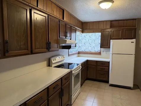 1043-1045 Minnesota Street Waterloo IA 50702