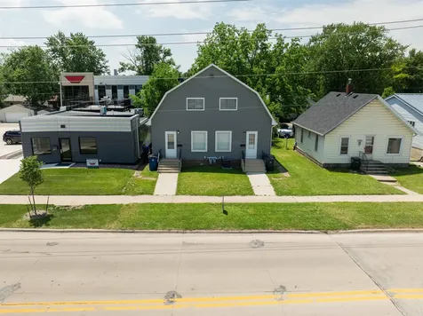1721 & 1723 Falls Avenue Waterloo IA 50701