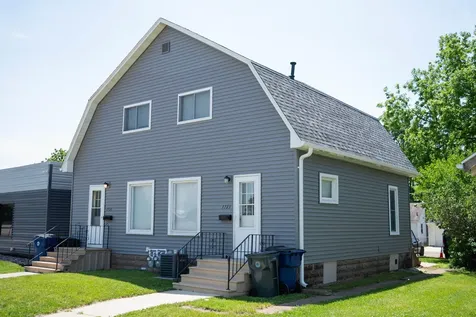 1721 & 1723 Falls Avenue Waterloo IA 50701